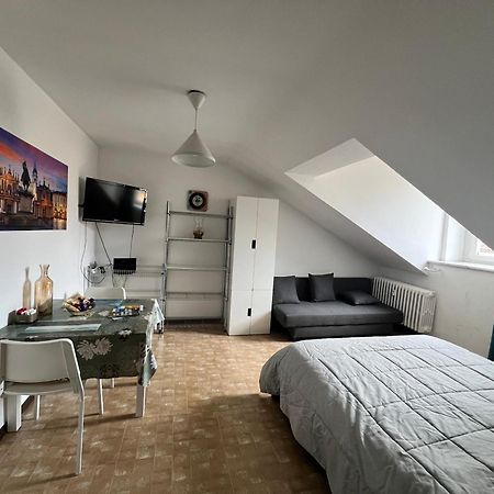 Sweet Apt Piazza Statuto 9 Nel Pieno Centro Di Torino Kültér fotó