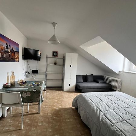 Sweet Apt Piazza Statuto 9 Nel Pieno Centro Di Torino Kültér fotó