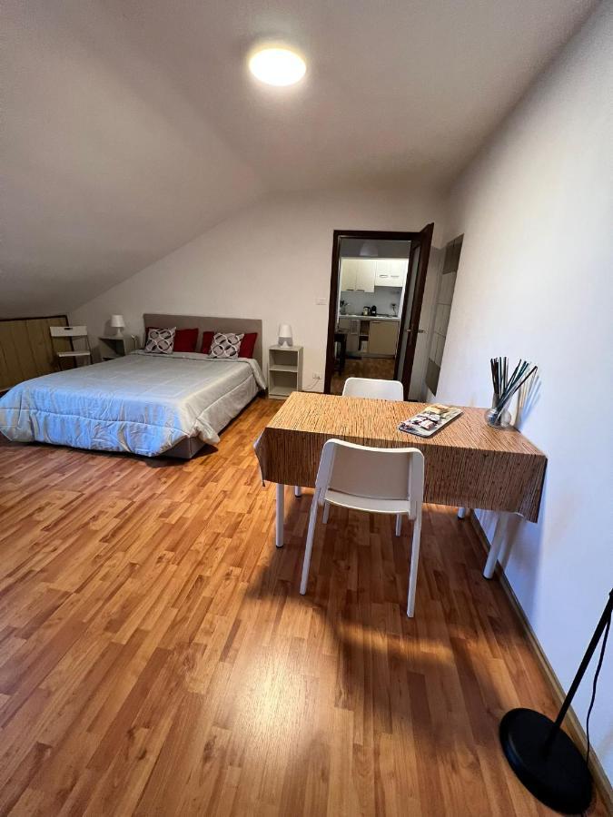 Sweet Apt Piazza Statuto 9 Nel Pieno Centro Di Torino Kültér fotó